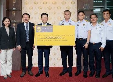 Krungsri Foundation presents 2 million baht to support NIEM’s emergency medical service nationwide